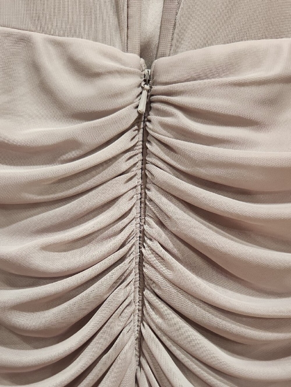 David's Bridal Elegant Mauve Halter Cocktail Dress Size 14 - Picture 9 of 12
